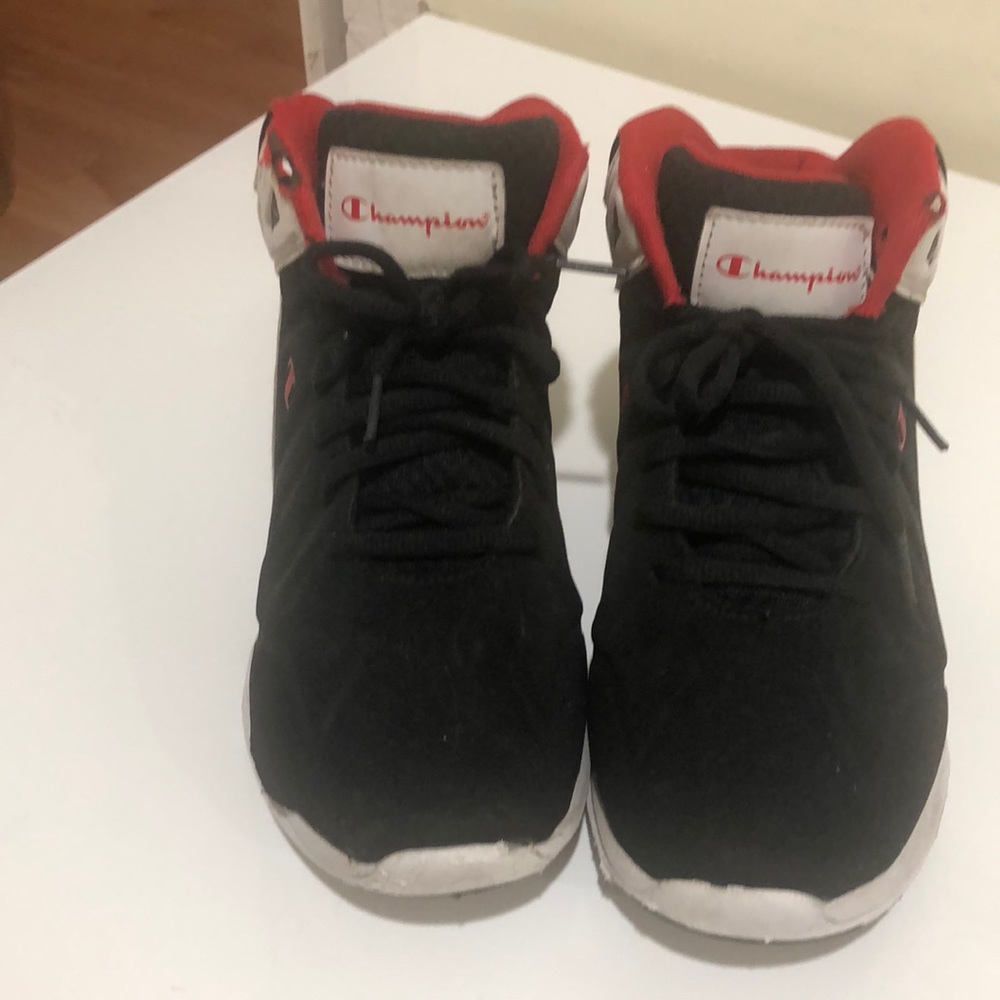 Boys shoes